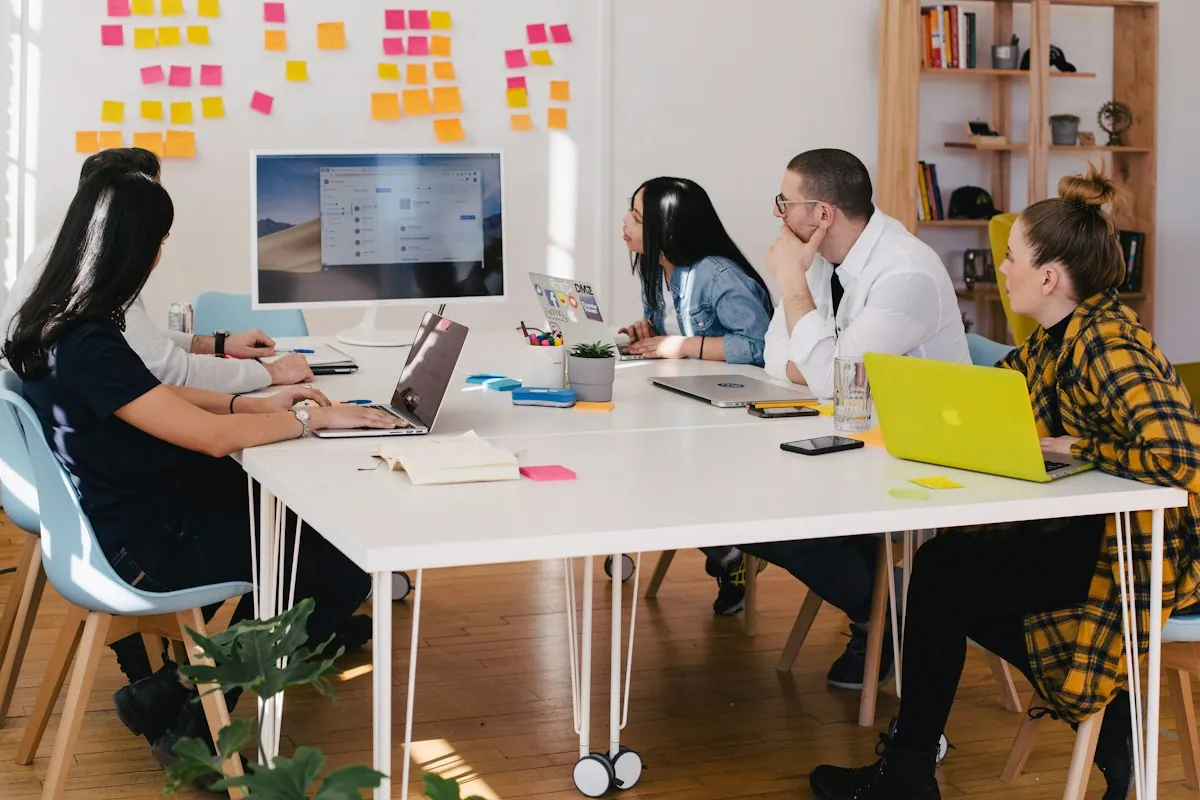 Atelier d'hypnose en groupe pour une équipe en entreprise